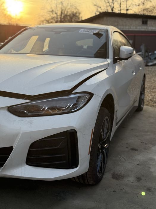 Розбір BMW i4 edrive40 2022 m sport