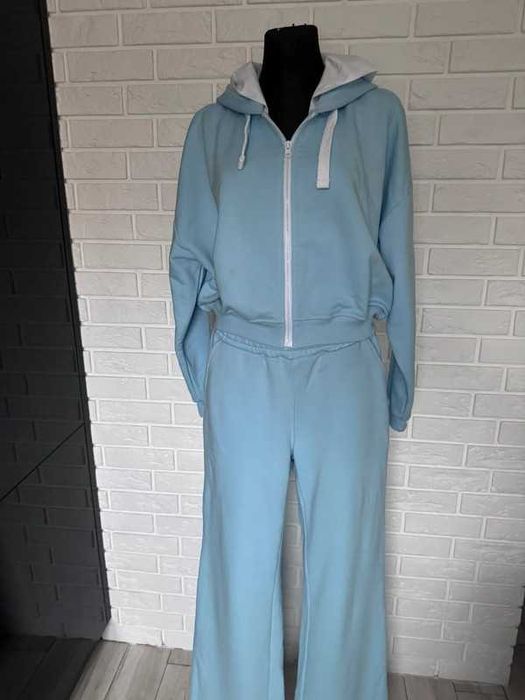 Dres Project Runway bluza rozsuwana z kapturem slay szerokie spodnie