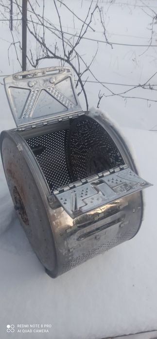 Нержавіючий бак стіралки.