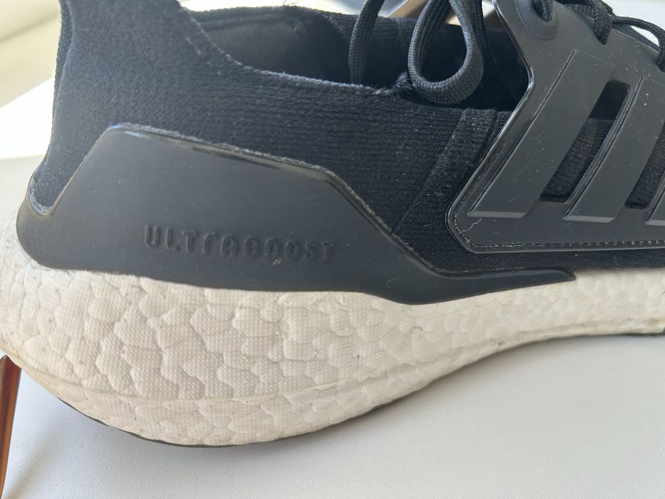 Tenis Adidas  Ultrabost  em excelente estado N 45