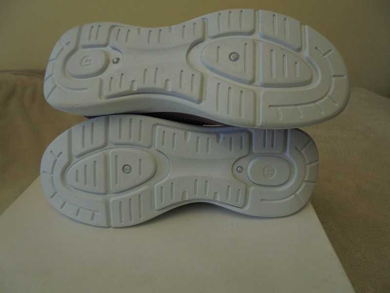 Tenisówki damskie ażurowe do biegania 41