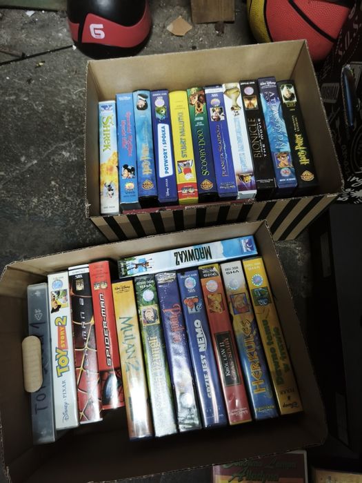 Kasety VHS pytaj o tytułu VHS