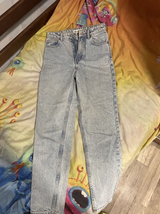 Джинсы ZARA в хорошем состоянии