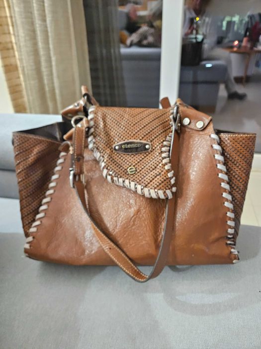 Mala em pele pouco uso