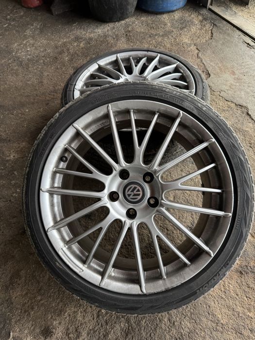 Jantes DOTZ 18 5x112 et35 8j 4 pneus novos