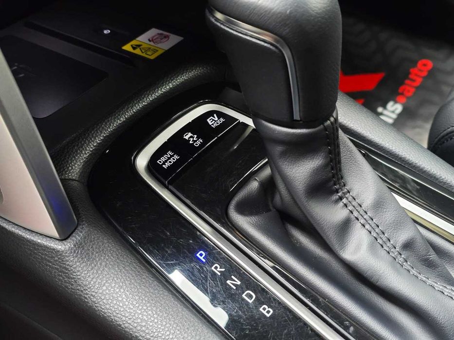 Продам  Toyota Corolla Cross 2024. Можна в розстрочку, під викуп.