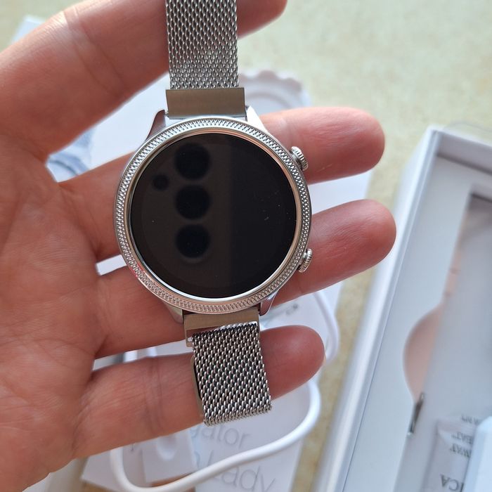 Смарт годинник новий