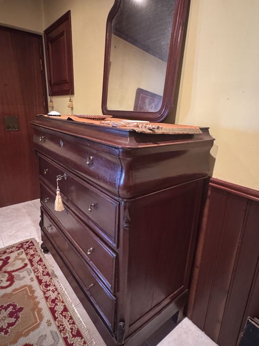 Vende-se Cómoda vintage