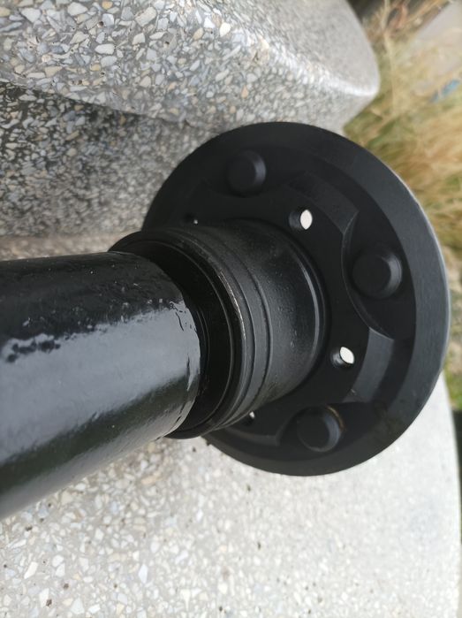 Вісь на причіп 1500кг.