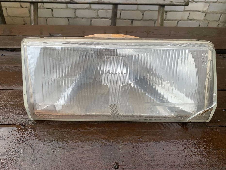Продам передние фары Citroen BX 1990