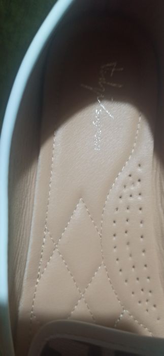 Śliczne NOWE buty mokasyny 41 wkl 26