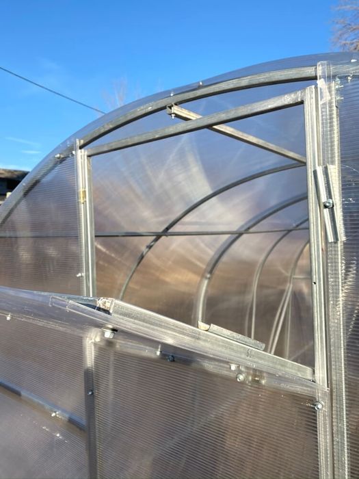 Теплиці "Веган" з оцинкованої квадратної труби 20х20х1 мм От виробника