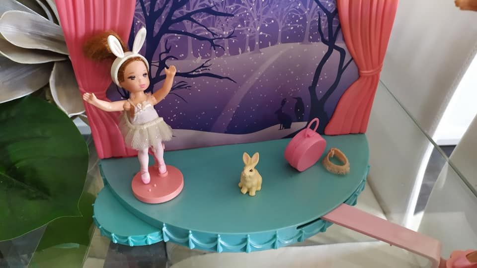 Barbie e Kelly Eu quero ser professora de ballet