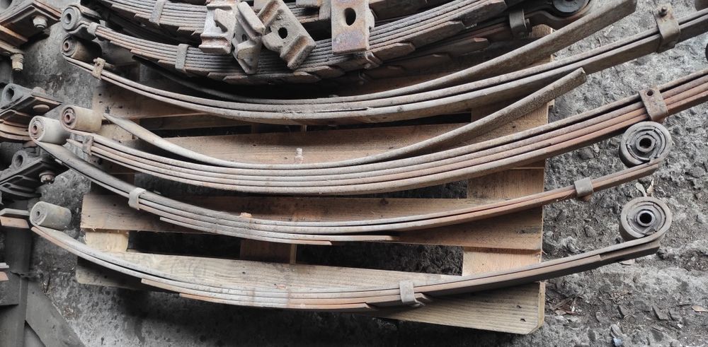 Рессоры ресоры рисоры Газель Газ 53 3307 66 Паз Зил 130 131 Камаз Маз