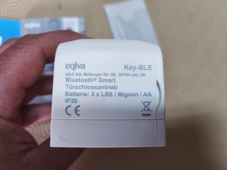 Acionador de fechadura inteligente Eqiva  Bluetooth Smart