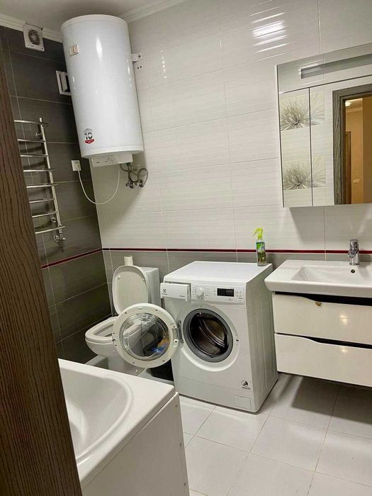 Продаж 2-кімнатної квартири в ЖК «Перлина Кадетського Гаю»