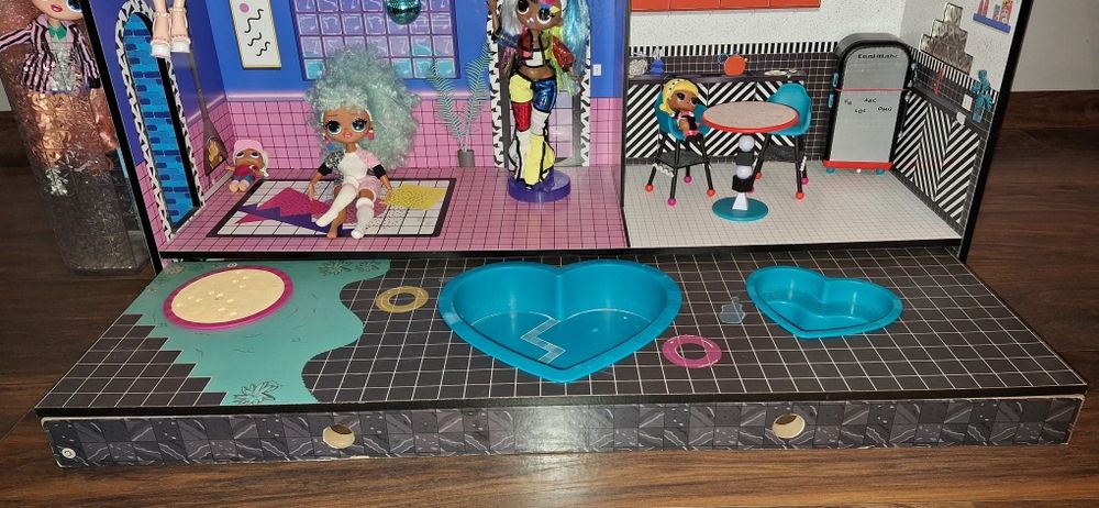 Drewniany domek LOL - Gratis - Lalki Samochód!