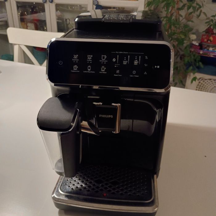 Ekspres automatyczny Philips Latte Go