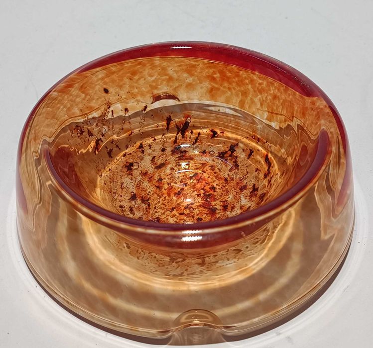 Peça decorativa em vidro – Cinzeiro & Taça reversível