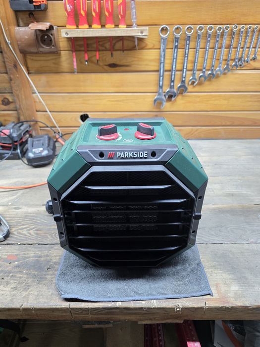 Termowentylator ceramiczny Parkside PKH 3000 D2, 3000 W
Stan: Nowy

Te