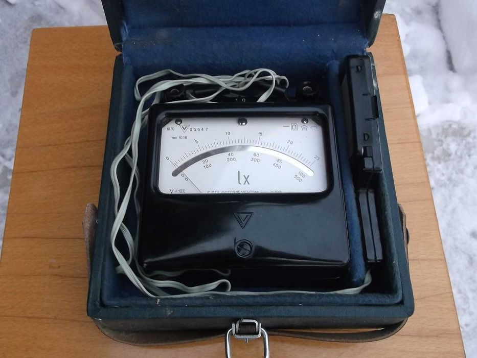 Люксметр тип Ю 16 в футлярі 1970 рік