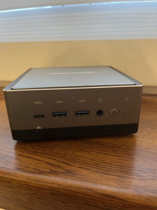 Komputer minis forum