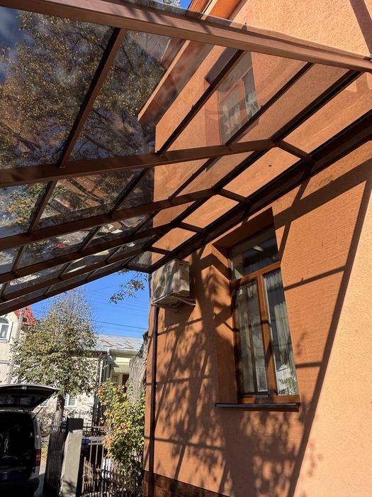 Навіс для авто під ключ