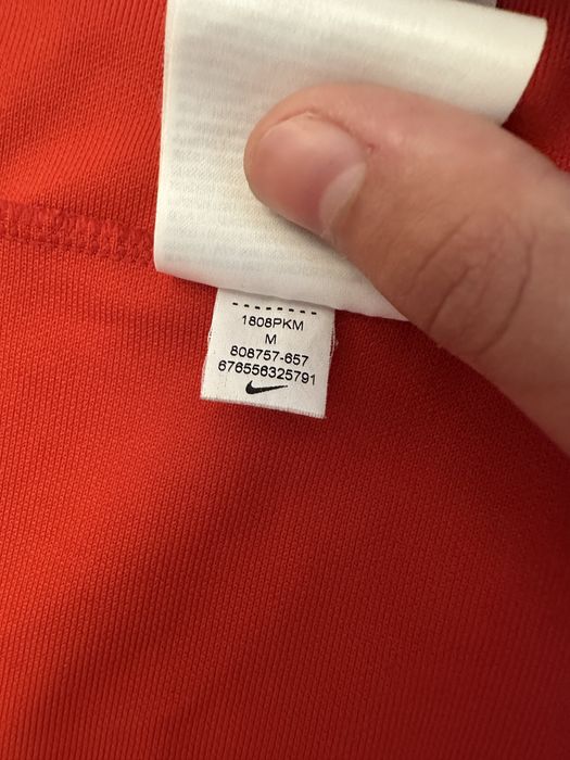 Олімпійка Nike Dri-FIT майже не ношена, ідеальний стан, без дефектів