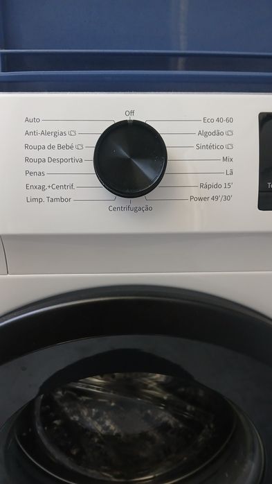 Máquina de Lavar Roupa NOVA HISENSE SERIES 1Q (10 kg - 1400 rpm - Branco) usada 5 meses apenas