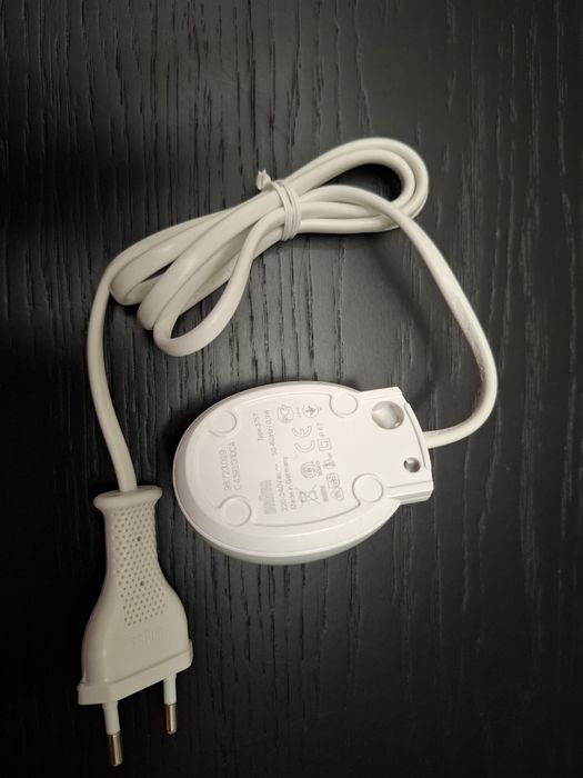 Sprzedam nową ładowarkę do szczoteczki Oral B. Wysyłka lub odbiór osob