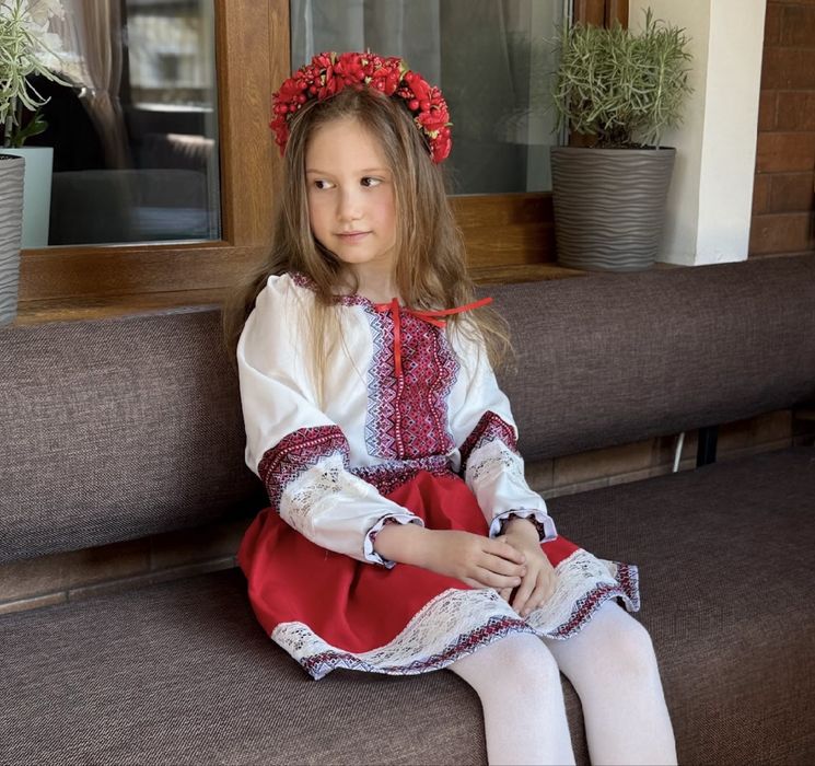 Костюм вишиванка для дівчинки Класичний молочний 98 104 116 122 128
