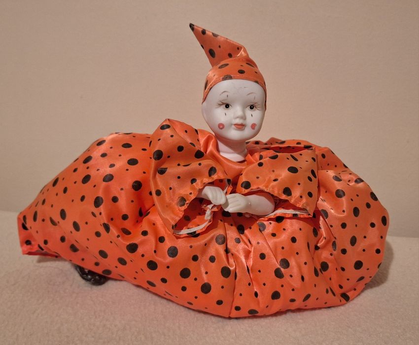 Pierrot cor de  laranja