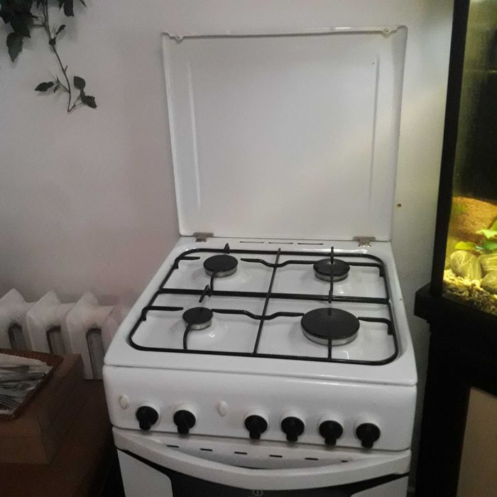 продам плита индезит как новая