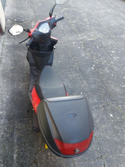 Scooter Kenos Valleta 50