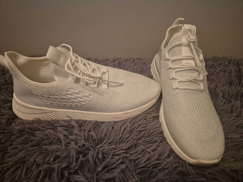 Oddam buty rozmiar 42 damskie