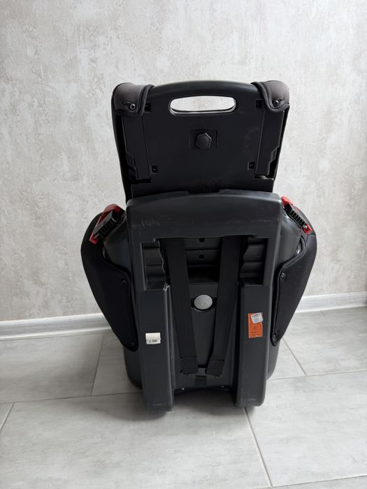 Автокрісло  RECARO