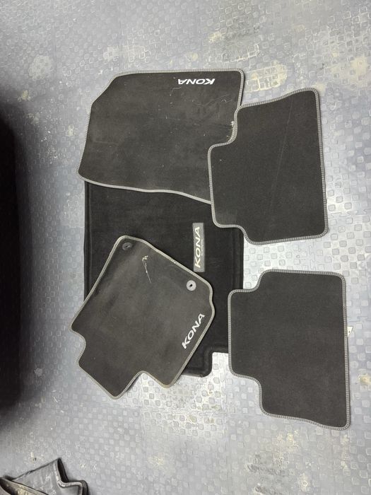 Комплект ковриків hyndai kona