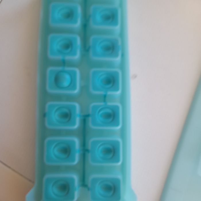 Ice Cube Tray486675932922531842