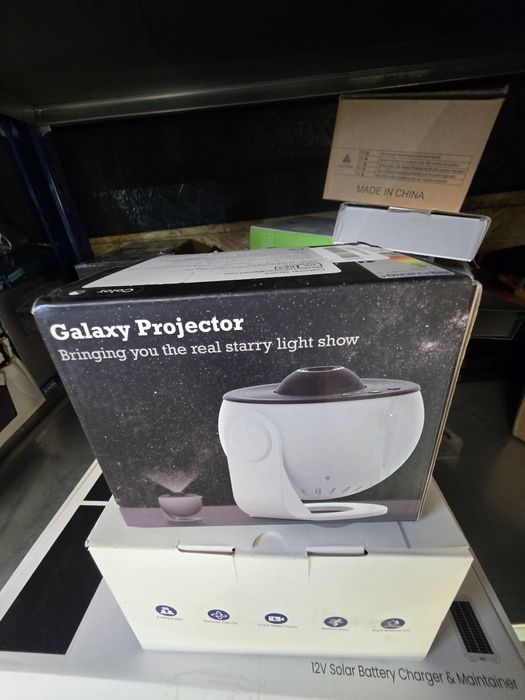Projektor nowy  okazja