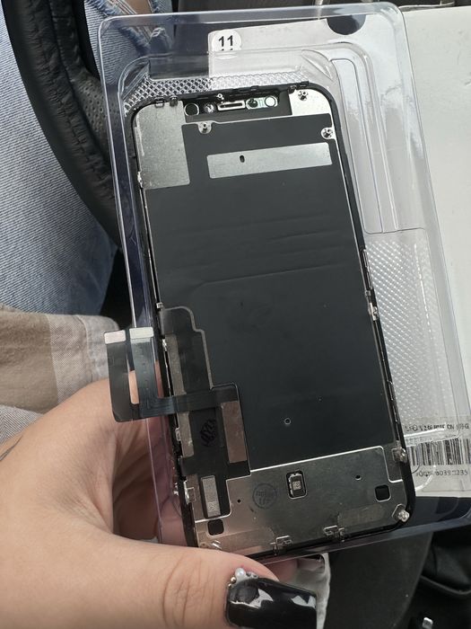 Екран iPhone 11