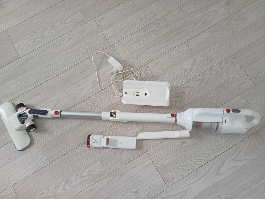 Odkurzacz pionowy jak Neebo Puppy T10