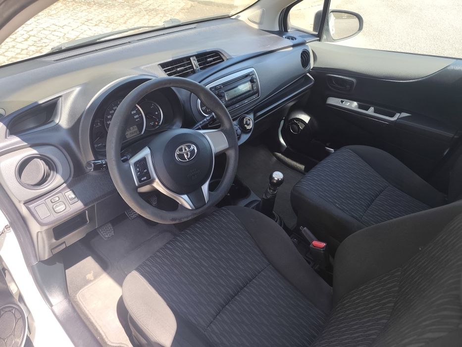 Toyota Yaris 1.4 D-4D 90 CV | 2012 | Muito Económico | Excelente Estado