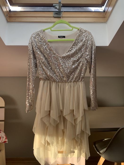 Sukienka na imprezę balową