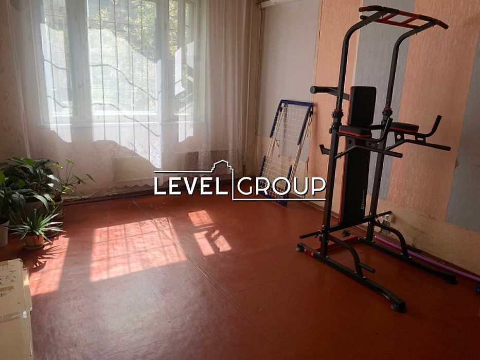 5-к на першому пов 100,3 м.кв. Харківський масив вул Тростянецька 6 ж