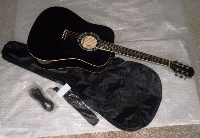 Guitarra western de várias cores MSA