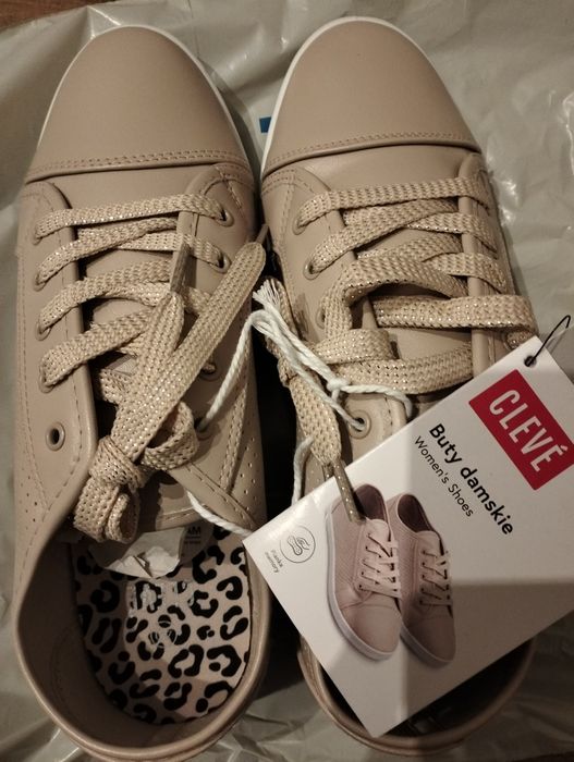 Nowe trampki damskie młodzieżowe