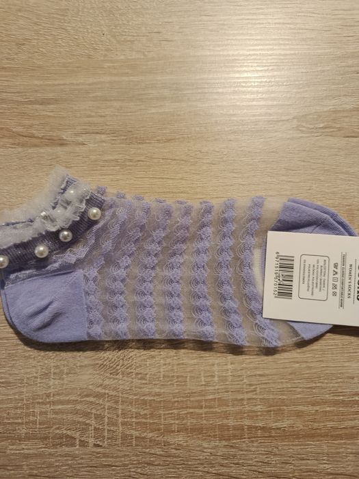 Nowe skarpetki stopki cieniutkie z perełkami.  Rozm 38/39