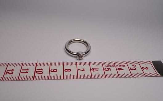 Srebrny pierścionek z cyrkonią okrągła obrączka R.11