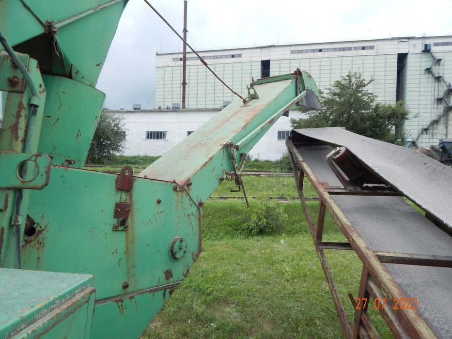 Зернометач самопересувний ЗМ-60