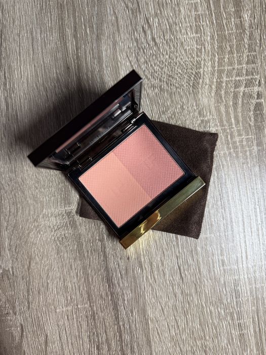 Румяна хайлайтер Tilbury Chanel Hourglass By Terry Nudestix Tom Ford